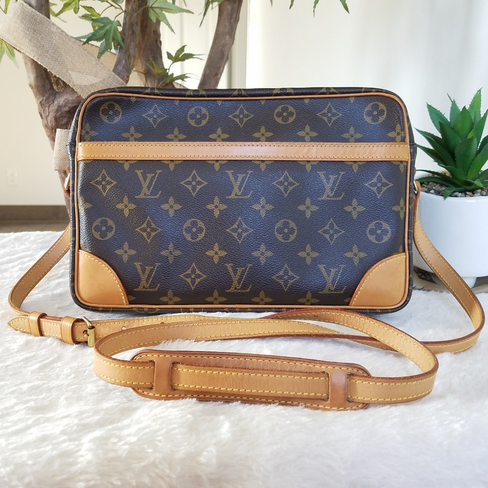 💕Authentic LV Trocadero 30 Crossbody Monogram